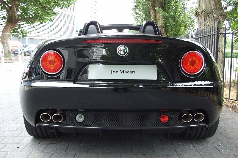 アルファロメオ８C ブラック Pre-Owned 2008 Alfa Romeo 8C Competizione For Sale